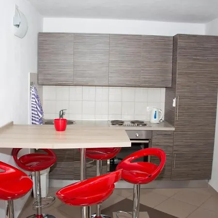 With A Parking Space - 5814 Appartement